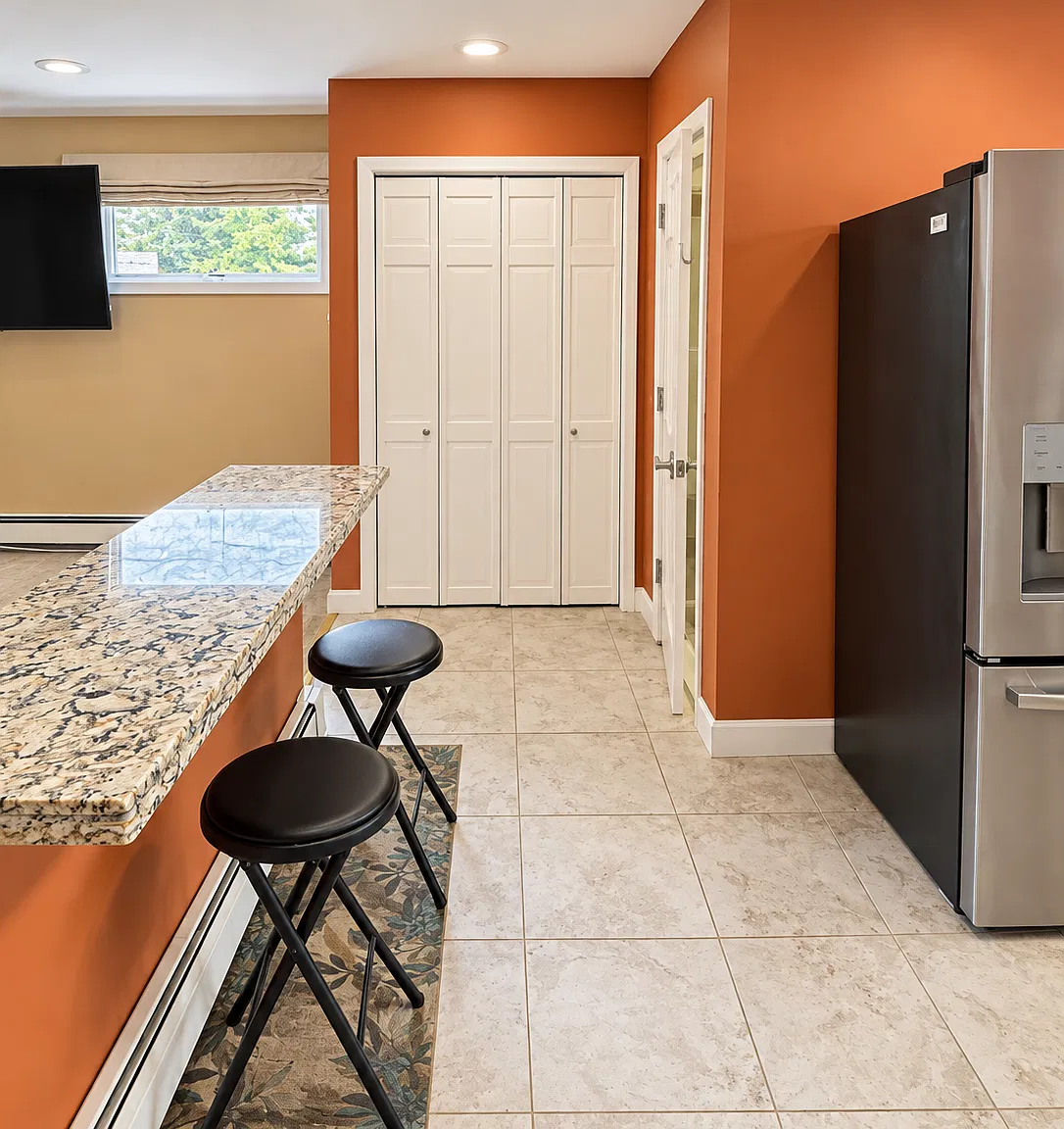 1 bed, $2,700 — Photo 4