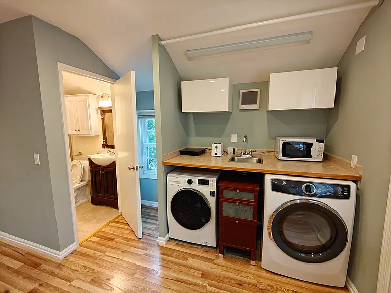 1512 Mariposa Ave — Photo 3