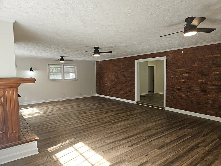 853 Shannon Dr — Photo 8