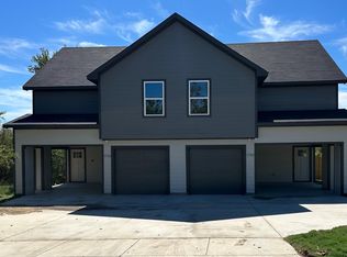 1700 E Powell Ave, Fort Worth, TX 76104