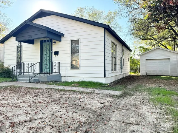 412 S Perkins St, Fort Worth, TX 76103