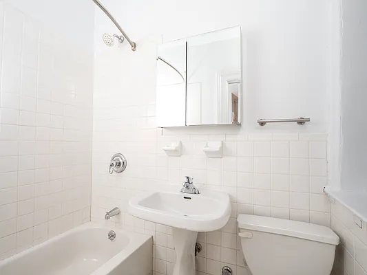 Rented by City Connections Realty | media 11