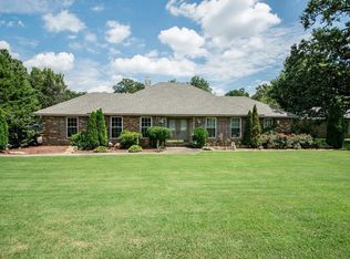 1401 N 40th St, Springdale, AR 72762