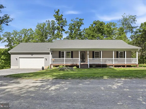 153 Chrissys Cir, Harpers Ferry, WV 25425