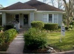 707 Heights St, El Campo, TX 77437