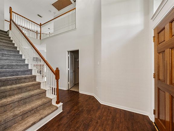 3rd image of 12018 Piney Bend Dr
