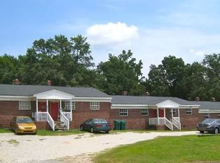 725 S Main St, Woodruff, SC 29388