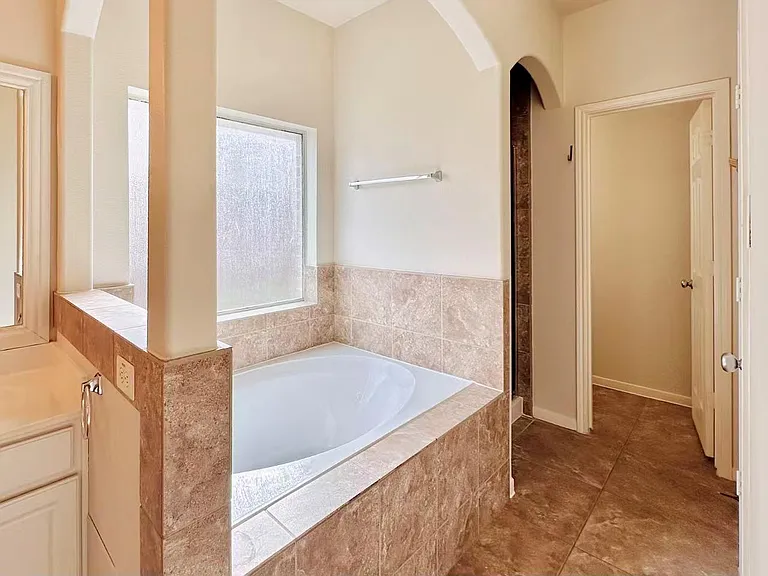 26114 Silver Timbers Ln — Photo 23