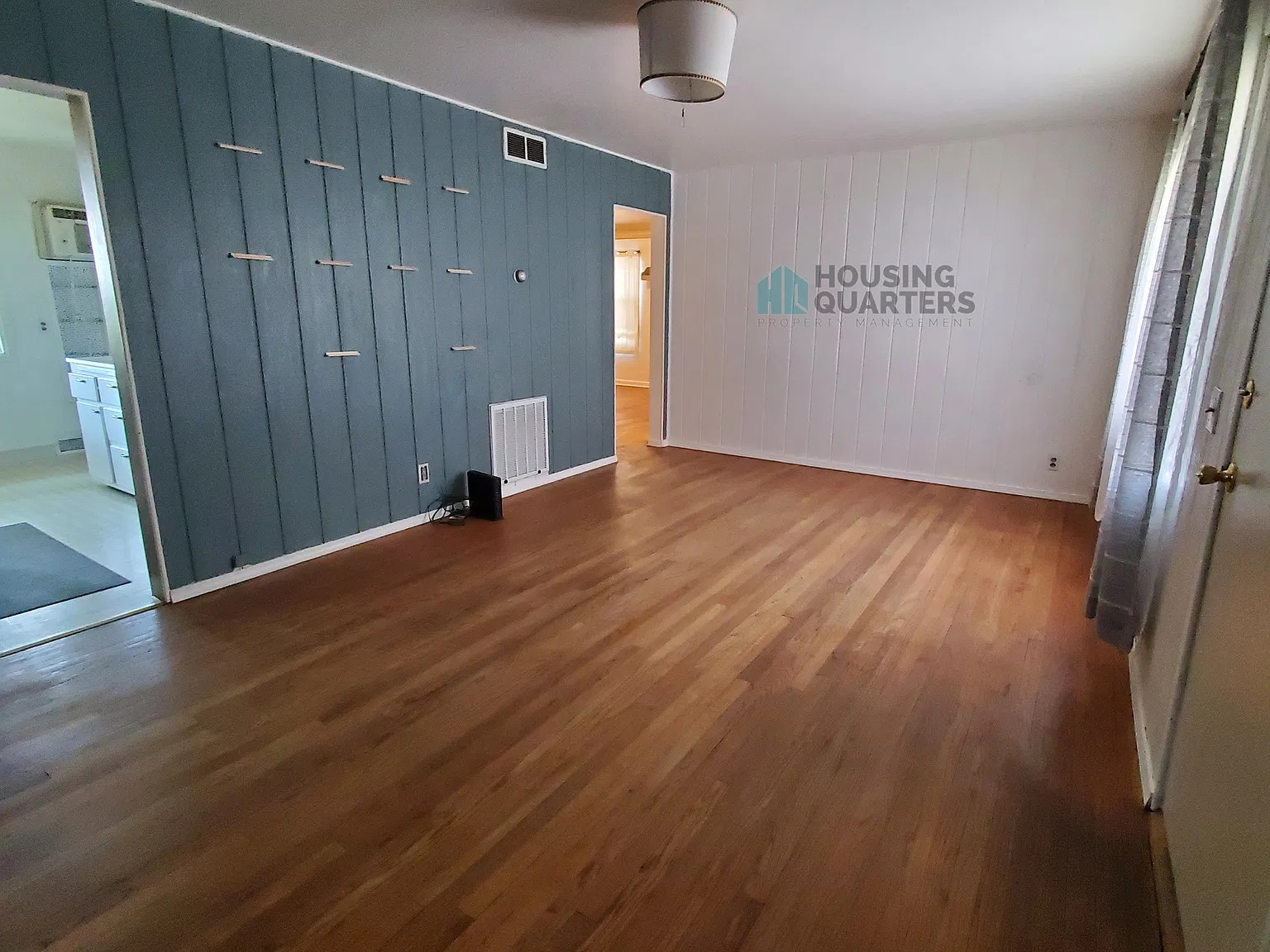 2 bed, 840 sqft, $1,425 — Photo 2