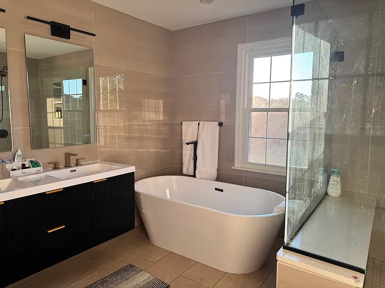 1758 Albert Dr — Photo 10
