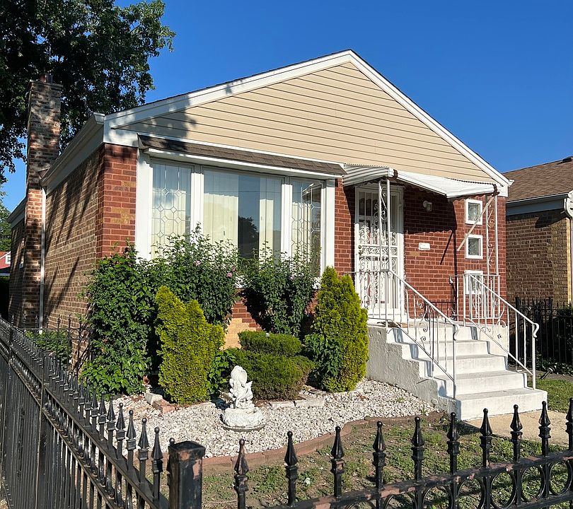 1st image of 4501 S Lawler Ave