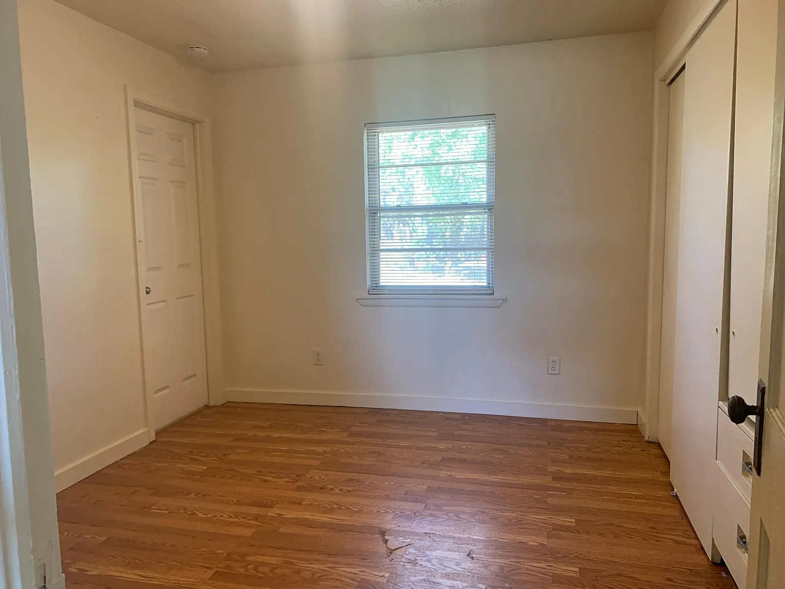 130 W 2nd Ave — Photo 4