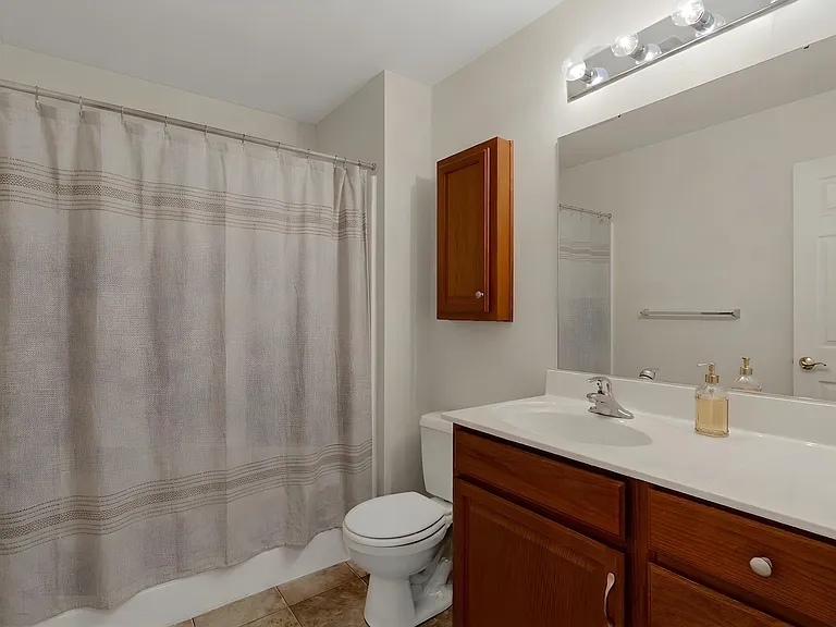 Hempfield Commons — Photo 11