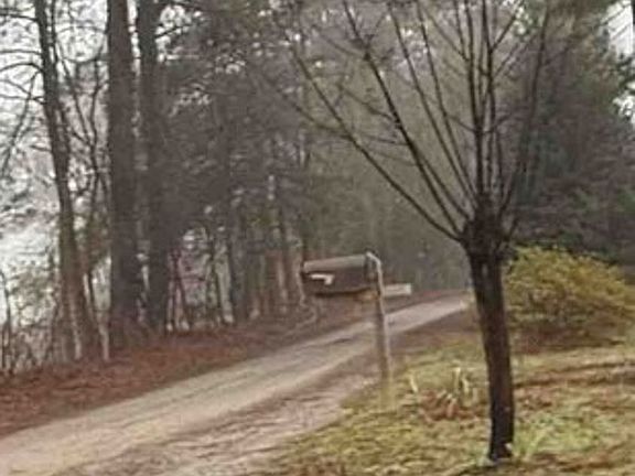 Exterior Neighborhood (street photo)