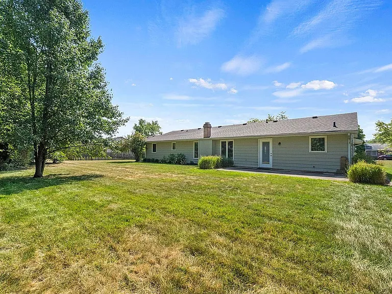 9210 Sea Wind Pl — Photo 19