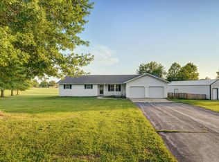 15 Clubhouse Creek Dr, Marshfield, MO 65706