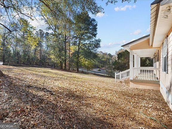 5th image of 221 Sunset Point Rd