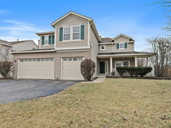 1041 Evergreen St, Mundelein, IL 60060