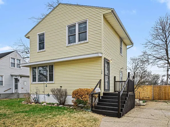 135 Guam Ave, Mishawaka, IN 46545