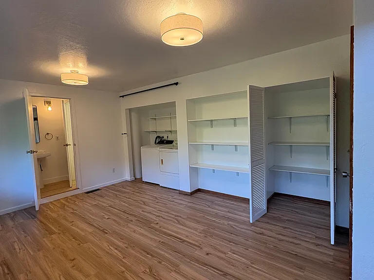 858 Marin Dr — Photo 37