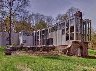 1103 N Abington Rd, Waverly, PA 18471