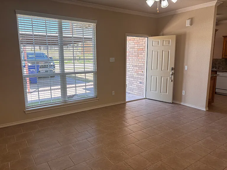 965 Underwood Rd — Photo 4