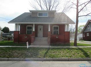 1076 N Perry St, Napoleon, OH 43545