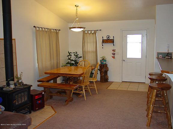 4th image of 875 Eagles Rest Dr