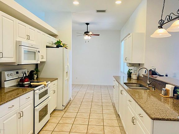 4th image of 5902 Plainview Dr