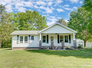 5911 Simpson Rd, Charlotte, NC 28216