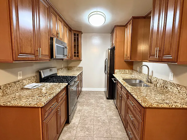 276 S Sierra Madre Blvd #2 — Photo 5