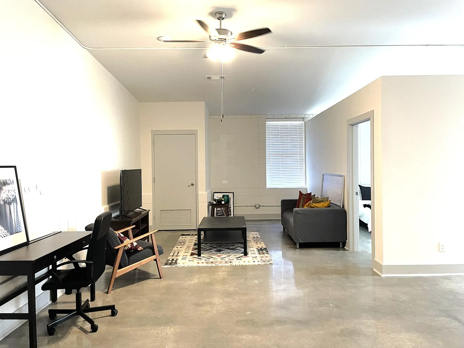 1 bed, 1000 sqft, $1,395 — Photo 4