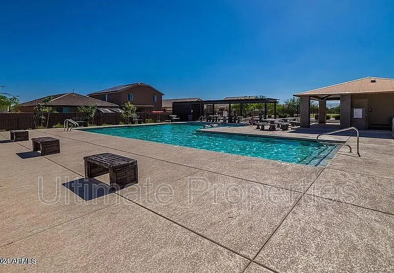 18148 W Daley Ln — Photo 9