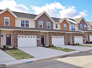 112 Staplehill Ct, Reading, PA 19608