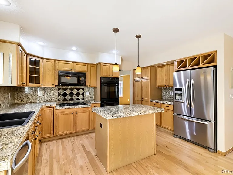 1117 Ridgeview Cir — Photo 8