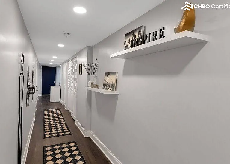 Wall Art & Shelving