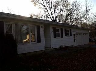 105 Maple St, Fayette, OH 43521