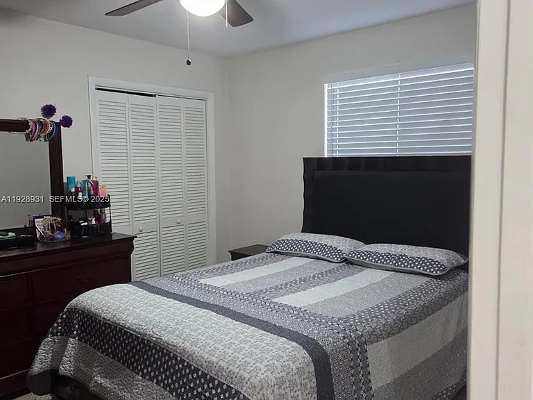 9228 SW 37th St #9228 — Photo 7
