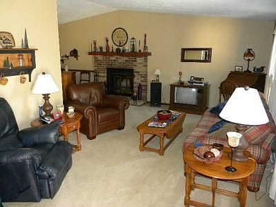 5th image of 36 Aster Ct SW