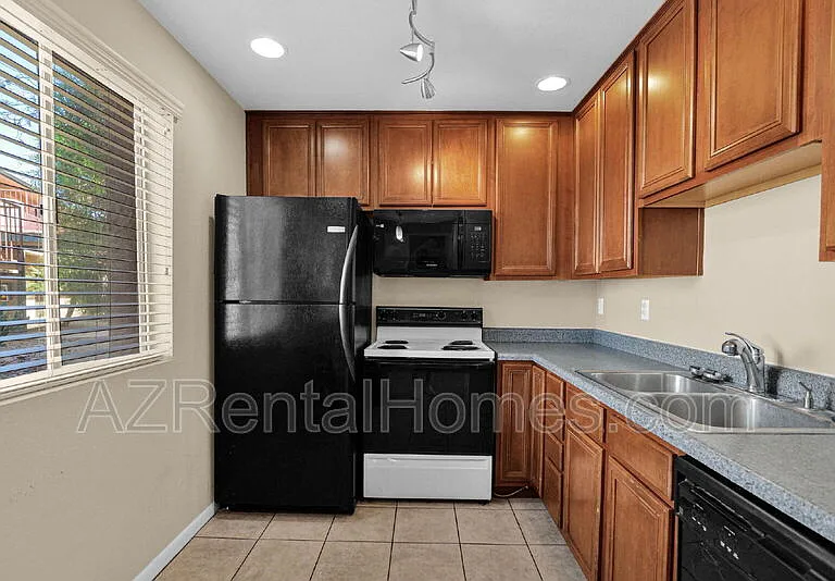 4354 N 82nd St #131 — Photo 9