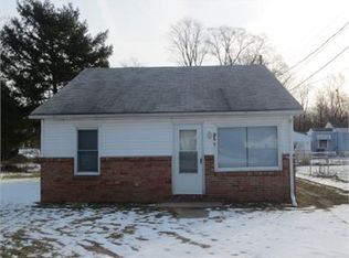 51620 Kenilworth Rd, South Bend, IN 46637