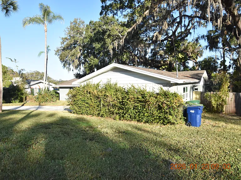 3606 1/2 River Grove Dr — Photo 45