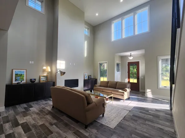 8800 Grace Ln N, Greenfield, MN 55357