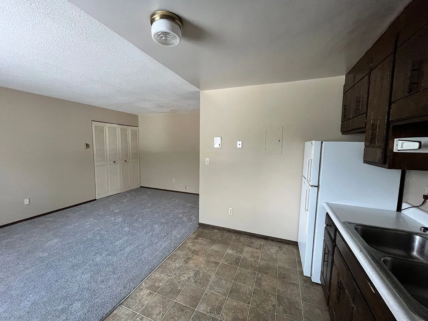 41 Arlington Ave West — Photo 4