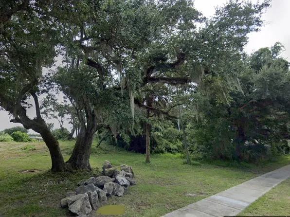 4107 Saxon Dr, New Smyrna Beach, FL 32169