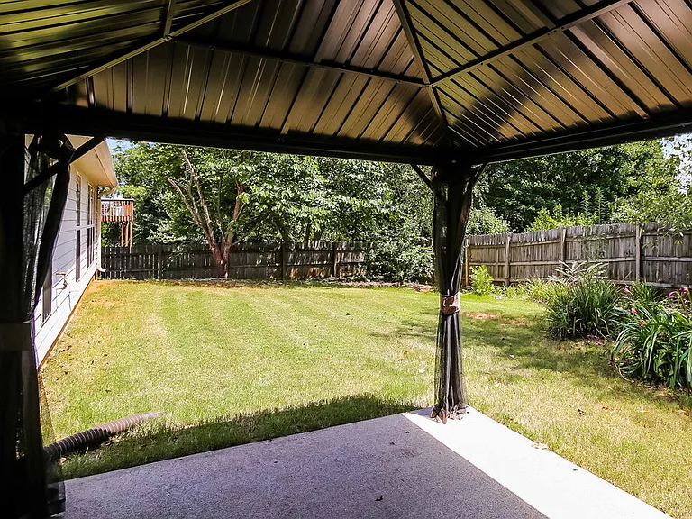 3029 Lexington Ave — Photo 15