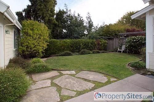 3rd image of 133 Phelan Ct
