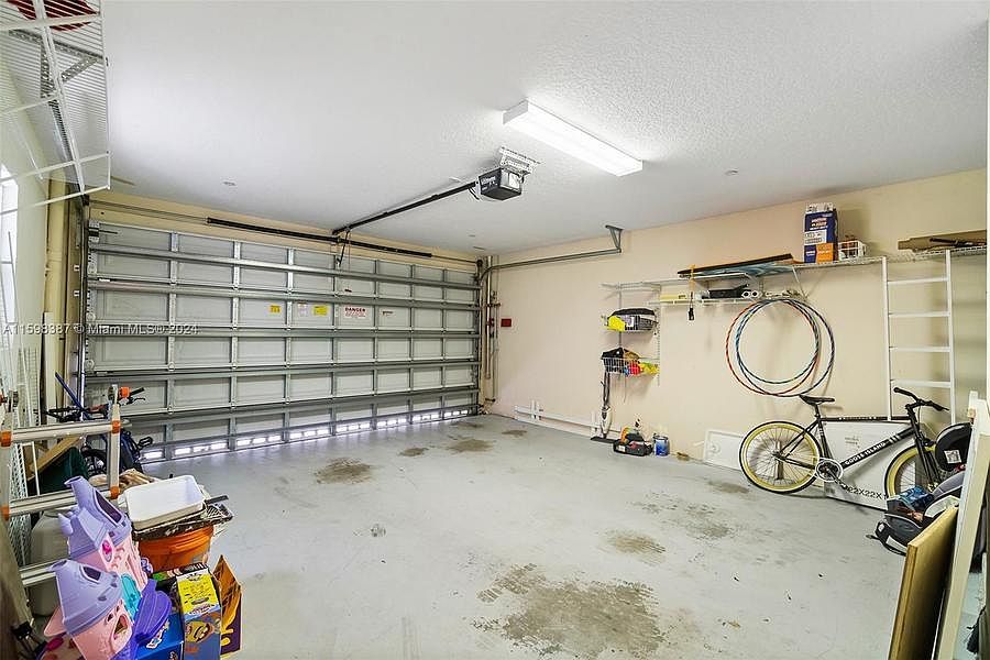 1st image of 415 SE 13th St #415