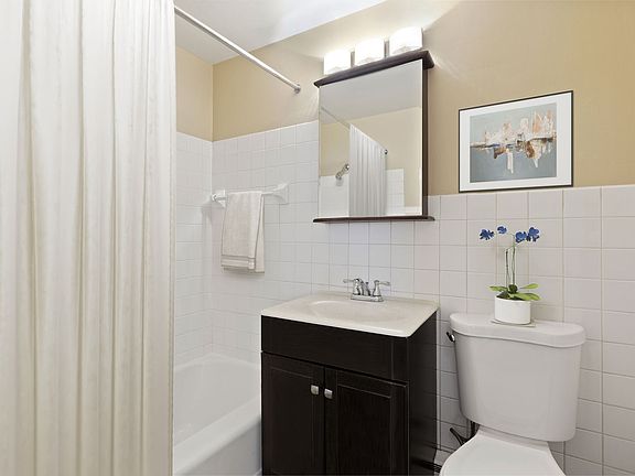 5th image of 1223 1/2 Rose Vista Ct #1249