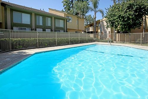 Sparkling Pool 